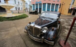 Addams Family Car