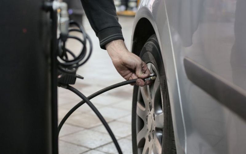 How to Check Tire Pressure
